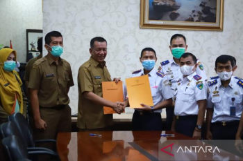 Pemkab Pesisir Selatan hibahkan lahan pengembangan pelabuhan ke Kemenhub