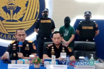 Bea Cukai Makassar : Sekitar satu juta batang rokok ilegal diimpor dari China