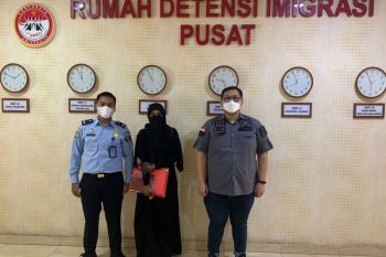 Pencari suaka asal Somalia dipindahkan ke  tempat penampungan di Batam