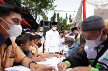 Bantu ekonomi warga, Tabungan Utsman resmi diluncurkan di Bukittinggi