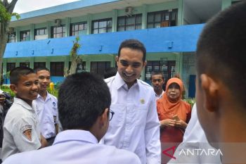 Anggota DPR RI bantu pembangunan 22 ruas jalan di Bukittinggi