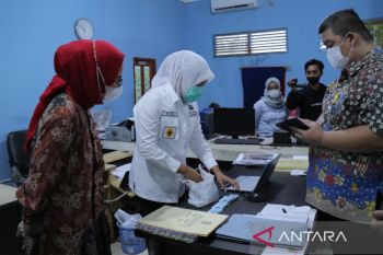 Wawako Palembang tegur Disdukcapil  terkait pelayanan E-KTP