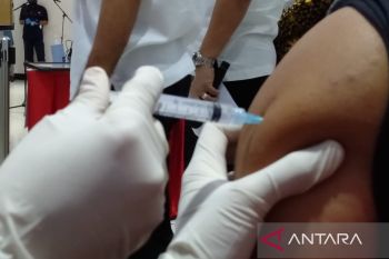Wagub Kalteng minta akselerasi vaksinasi kecamatan capaian rendah