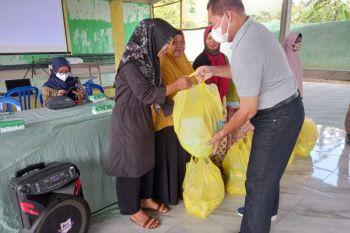 YBM PLN Sumbawa salurkan 250 paket sembako