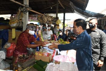 Jokowi tegaskan jajarannya kawal pemberdayaan UMKM