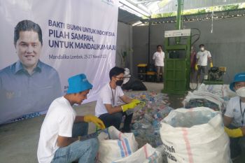 BUMN mengajak warga lingkar Mandalika pilah sampah jadi emas