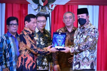Komjen Boy Rafli dianugerahi penghargaan Pro Eksistensi