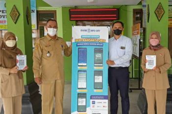 Warga Kota Yogyakarta mulai memanfaatkan pembayaran QRIS retribusi makam