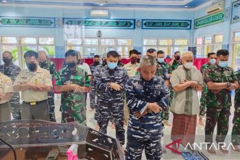 Lantamal VI gelar doa bersama untuk marinir yang gugur di Papua