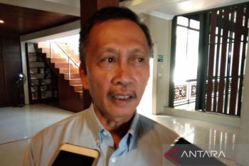 Pemkab Bantul mengimbau masyarakat tidak "panic buying" kebutuhan pokok