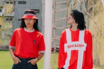 Dukung atlet Indonesia Sharp kolaborasi  The Goods Dept rilis Merchandise Street Sportswear