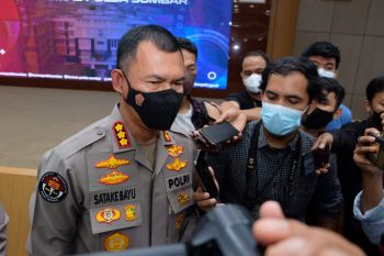 Polda Sumbar tangkap empat penambang emas ilegal di Pasaman dan Sijunjung