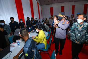 Kapolri berharap laju COVID-19 tahun ini terkendali