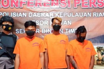 Empat tersangka pelaku pencurian 5 unit sepeda motor di Pulau Bintan