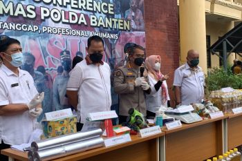 Polisi bongkar mafia minyak goreng curah dalam kemasan