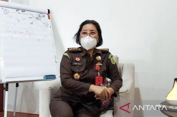 Tiga jaksa teliti berkas tersangka penimbun minyak goreng  di Kalsel