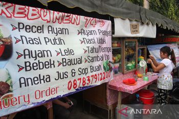 MUI: Warung penjual makanan tak perlu tutup saat Ramadhan