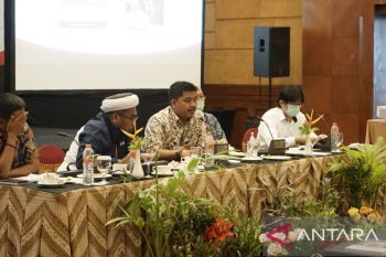 KSP: Pemerintah siapkan skenario operasi pasar kendalikan harga bahan pokok