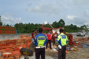 Kecelakaan di JTTS ruas Bakter akibatkan satu tewas dan satu luka berat