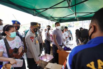 Kapolda Sulawesi Barat jamin operasi pasar bahan pangan terus berlanjut