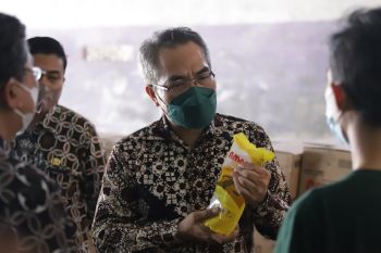 Bupati Bantul ingin pasokan minyak goreng ditingkatkan