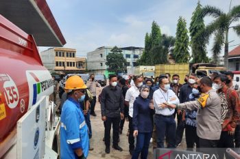 Nicke ingatkan truk batu bara tidak diperbolehkan isi solar bersubsidi