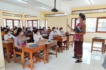 KPPAD Bali minta guru dan murid tak abai prokes saat PTM 100 persen