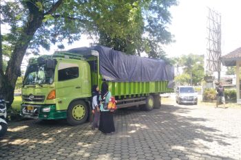 Polres Lombok Tengah mengamankan truk angkut bantuan nelayan untuk dijual