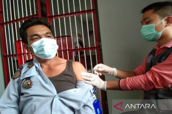 Penerima vaksinasi dosis lengkap di Kendari capai 69,88 persen