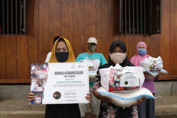 LAZNAS Pertamina Hulu Rokan Jakarta-Dompet Dhuafa bagikan ratusan paket sembako ke masyarakat rentan