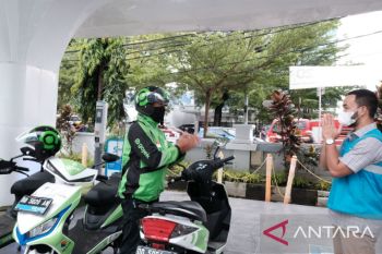 PLN Sulselrabar dukung operasional motor listrik mitra Gojek di Makassar