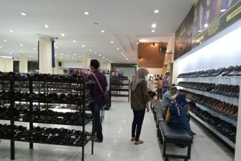 Disnaker Mataram menyiapkan edaran pembayaran THR penuh
