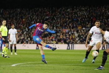 Pedri bawa Barcelona lompati Sevilla ke posisi kedua