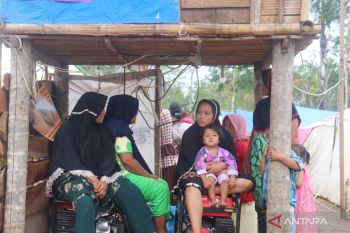 Ratusan warga korban gempa Simpang Timbo Abu Talamau Pasbar masih bertahan di pengungsian