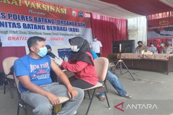 Polres dan Pemkab Batang gencarkan percepatan vaksinasi