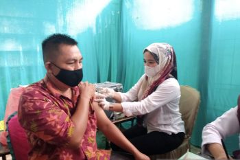 23 Puskesmas di Agam tetap layani vaksinasi selama Ramadhan