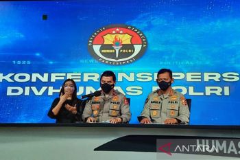 Densus 88 tangkap lima tersangka teroris di wilayah Tangerang Selatan