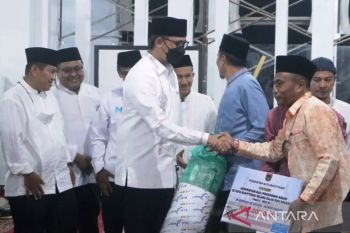 Erman Safar pimpin Tim Ramadan kunjungi 46 Masjid di Bukittinggi