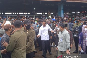 Jokowi kunjungi Pasar Angso Duo di Jambi