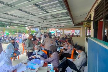 Polres Banjarnegara buka layanan vaksin bagi pengguna  jalan