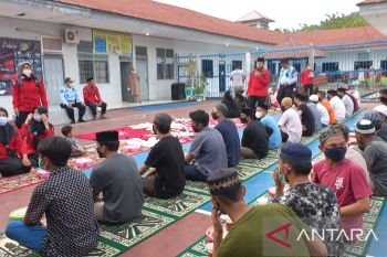 Kanwil Kemenkum HAM Sultra buka puasa bersama warga binaan Rutan Kolaka