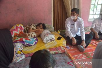 Pemkot Sawahlunto bantu biaya pengobatan warga