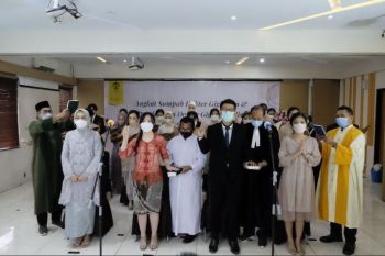 FKG UI mengangkat sumpah 25 dokter gigi