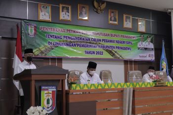 Bupati Pringsewu tegaskan ASN tidak boleh terselip paham terorisme dan radikalisme