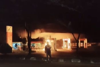 Pertamina pastikan layanan tak terganggu meski SPBU Indarung terbakar