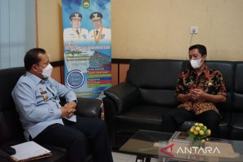 Kemenkumham Sumsel gandeng Disdukcapil Sumsel percepat vaksinasi warga binaan