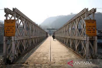 Polisi India buru komplotan diduga pencuri jembatan besi