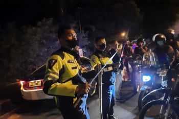Polisi tangkap belasan remaja terlibat tawuran di Padang