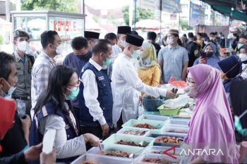 Pengunjung Pasar Bedug Baturaja diminta patuhi prokes