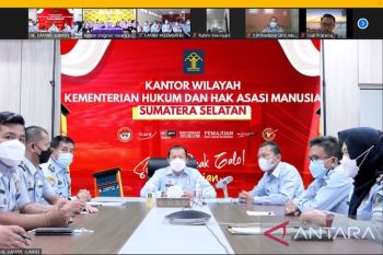 Kakanwil Kemenkumham Sumsel minta pegawai imigrasi jaga integritas